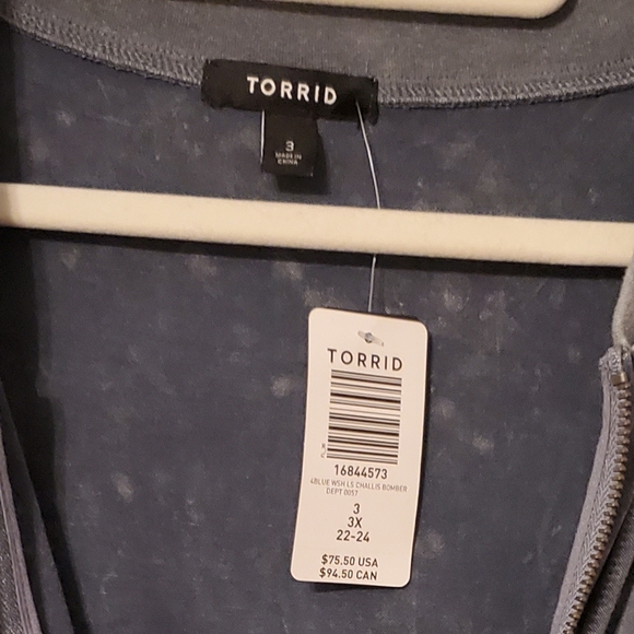 Torrid jacket - Picture 4 of 4